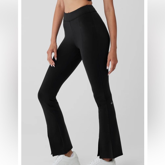 ALO Yoga Pants - Alo Yoga Airbrush 7/8 High Waist Flutter Legging